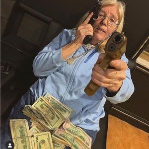 Meet your Posher, Omar